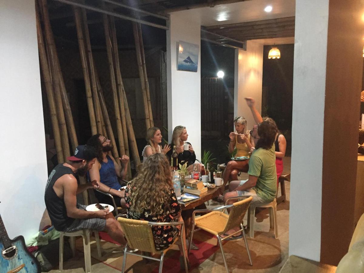 Bohemian Bohol Hostel Panglao-stad Buitenkant foto